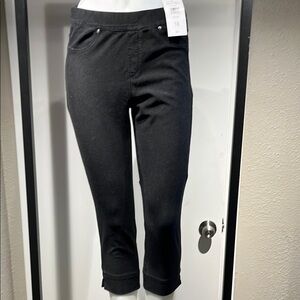 Black Cropped Jeans with Elastic Waistband